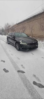 Kia K5 sotiladi 2021