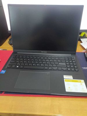 Asus Vivobook 16, i7