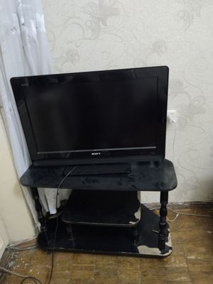 Срочно продам тв с подставкой