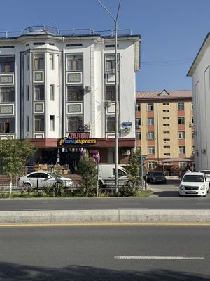 Qarshi shahar markazidan 3 xonali evro remont kvartira sotiladi!