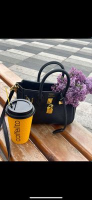 Продам сумки очень красивые и стилные 100%