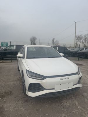 BYD E-2 oq rangli 405km luxry Toshkentda tayyor