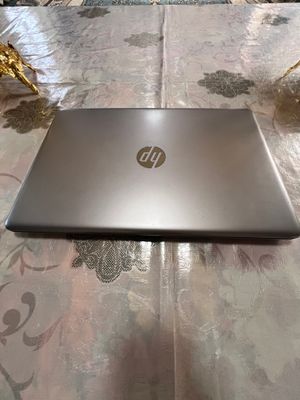 Noutbok HP sotiladi