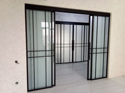 Loft surma eshiklar