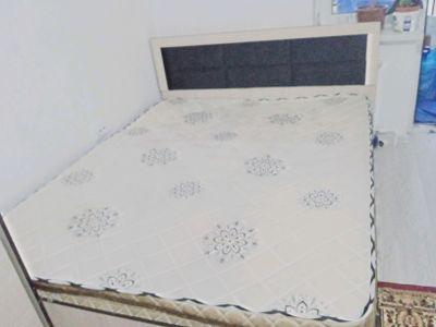 Кароват сотилади