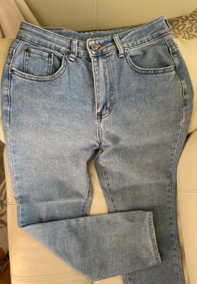 Женские джинсы (S/M)