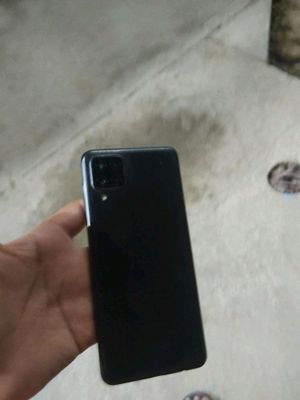 Samsung A12