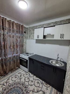 Корасарой Хасти Имон жомий бозор якин 2 хонали