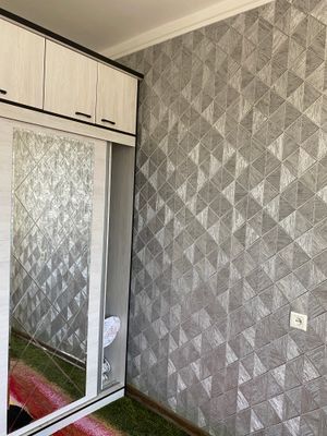 Квартира кизларга метро олдида