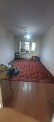 Рисовий бозор ёнида талабаларга берилади