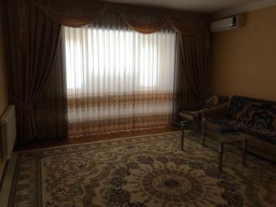 Сдается 2х комнатная квартира в центре города