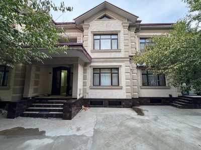 Дархан Салар евро дом 4.5соток 9комнат 450кв.м евро ремонт срочно