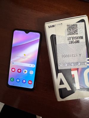 Продаю телефон Samsung a10s в хорошем состоянии