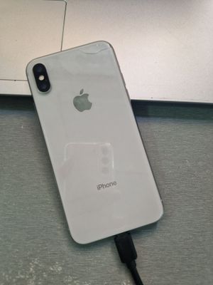 iPhone X (Silver) 64GB, 100% Ekran Ishlamebdi Plata Ishlaydi Sotiladi.