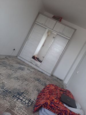 Kvartira sheriklikka Yashnabod kadishva bozor orqa tomonida 2ta bola