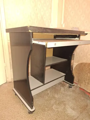 Столик для компьютера