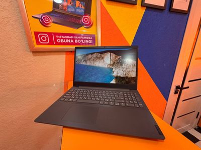 Продается ноутбук Lenovo V15 IGL