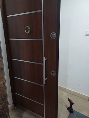 Замок очиш Eshik ochish zamok usta Установка замков урнатиш очиш Замок