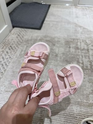 Кеды. Босоножки H&M