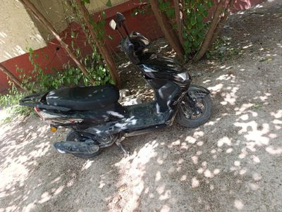 Skuter 150 kubli 1700 yurgan 400 $ kami bor