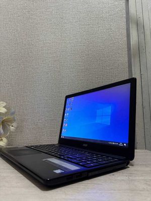 Noutbook Core I3 SROCHNA satiladi