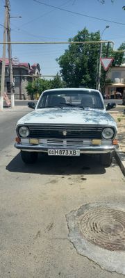 Gaz 2410 sotiladi