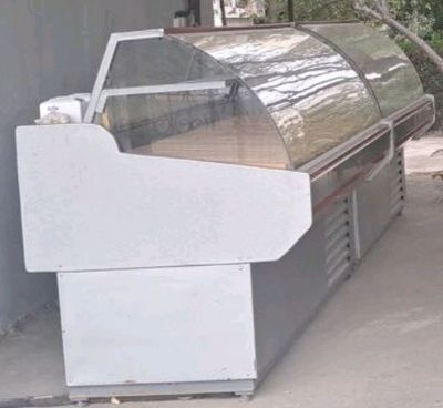 Продам витринный холодильник, срочно!