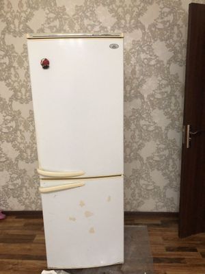 Холадилник сотилади