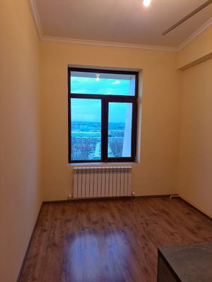 Аренда квартира, мерто якинида, барча туловлари ичида, жихозланган,