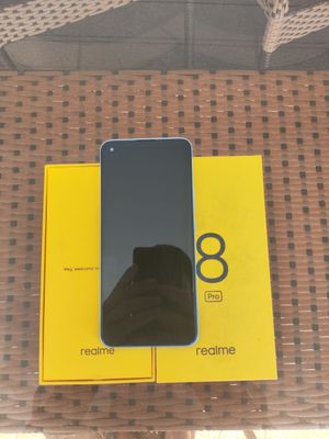 Realme 8 pro 6+4/128 восстановленный