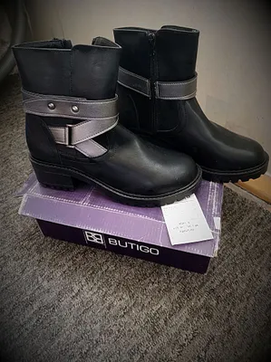 продам обсолютно новые ботиночки 39 размера