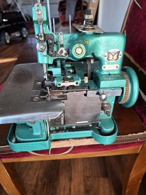 Yashil mini overlok