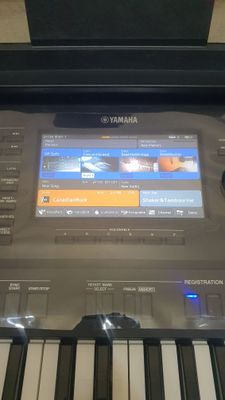 Синтезатор Yamaha PSR sx700