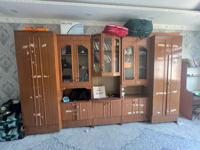 Stenka srochna sotiladi pul kerak