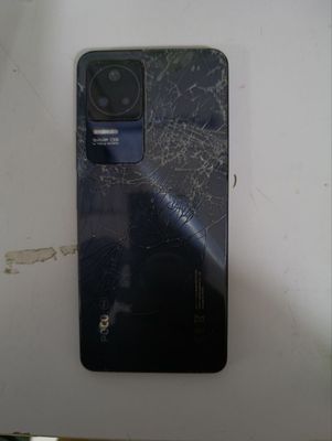 Poco F4