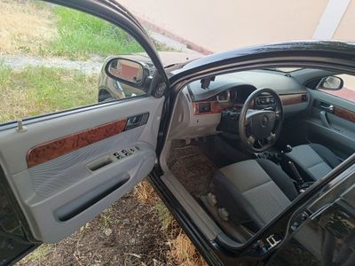Lasetti 1.8 poz 2 2009