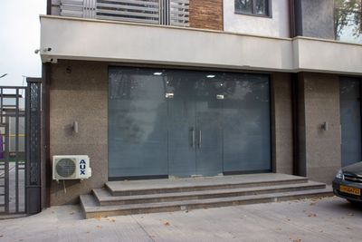 ijaraga beriladi ofis