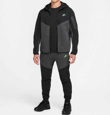 Nike tech fleece спортивные костюмы в наличи