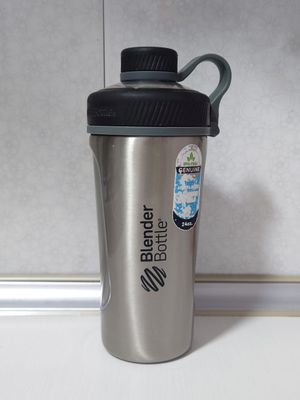 Термокружка шейкер Blender Bottle USA