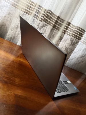 Lenovo Slim 3 sotiladi