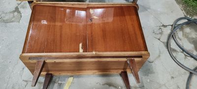 Продам комод размер 100х40х75 с ножками