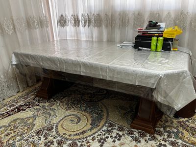 Стол 12 та стулиям бор