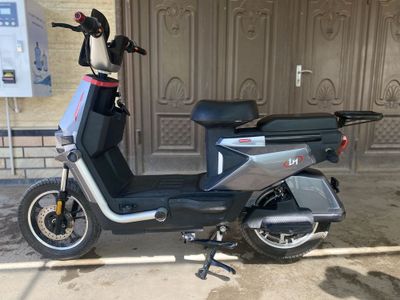 Skuter sport + eng fuli