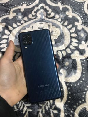 Samsung m12 zor