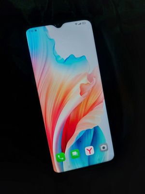 Oppo A 18. Holati yangi