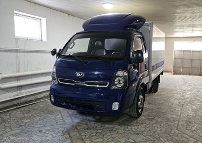 Kia bongo sotiladi 2019