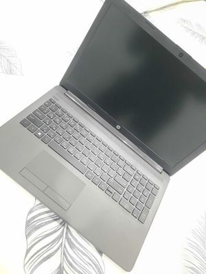 Noutbook hp. 1 terabytes. оперативная память 8,00 гб