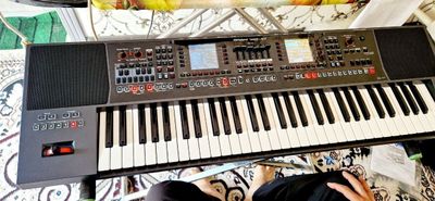 Roland E-A7 sotiladi