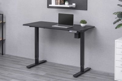Игровой стол Cougar Royal 120 Elite (White / Black)