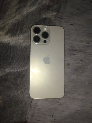 iphone15 Pro Max 1.2 TB sotiladi lukus kopiya